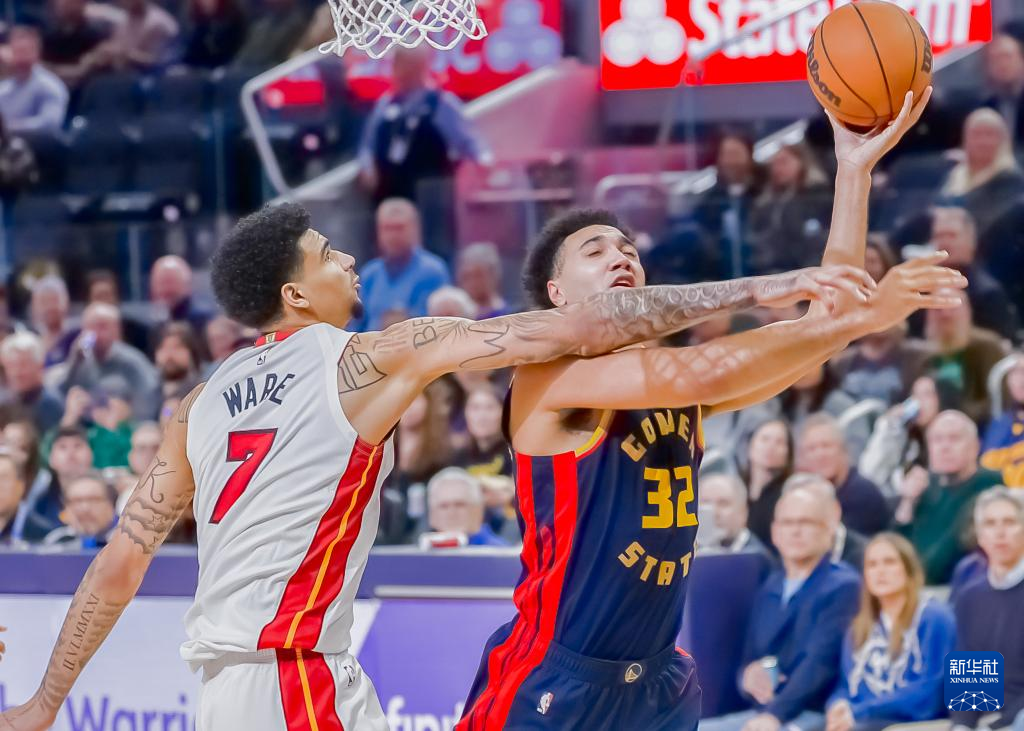 勇士B队碾压热火，巴图姆关键制胜的简单介绍