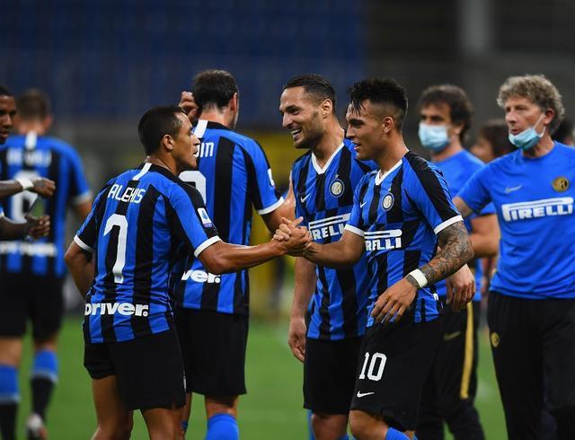 乌拉圭绝地反击多特蒙德，孔蒂完成帽子戏法的简单介绍