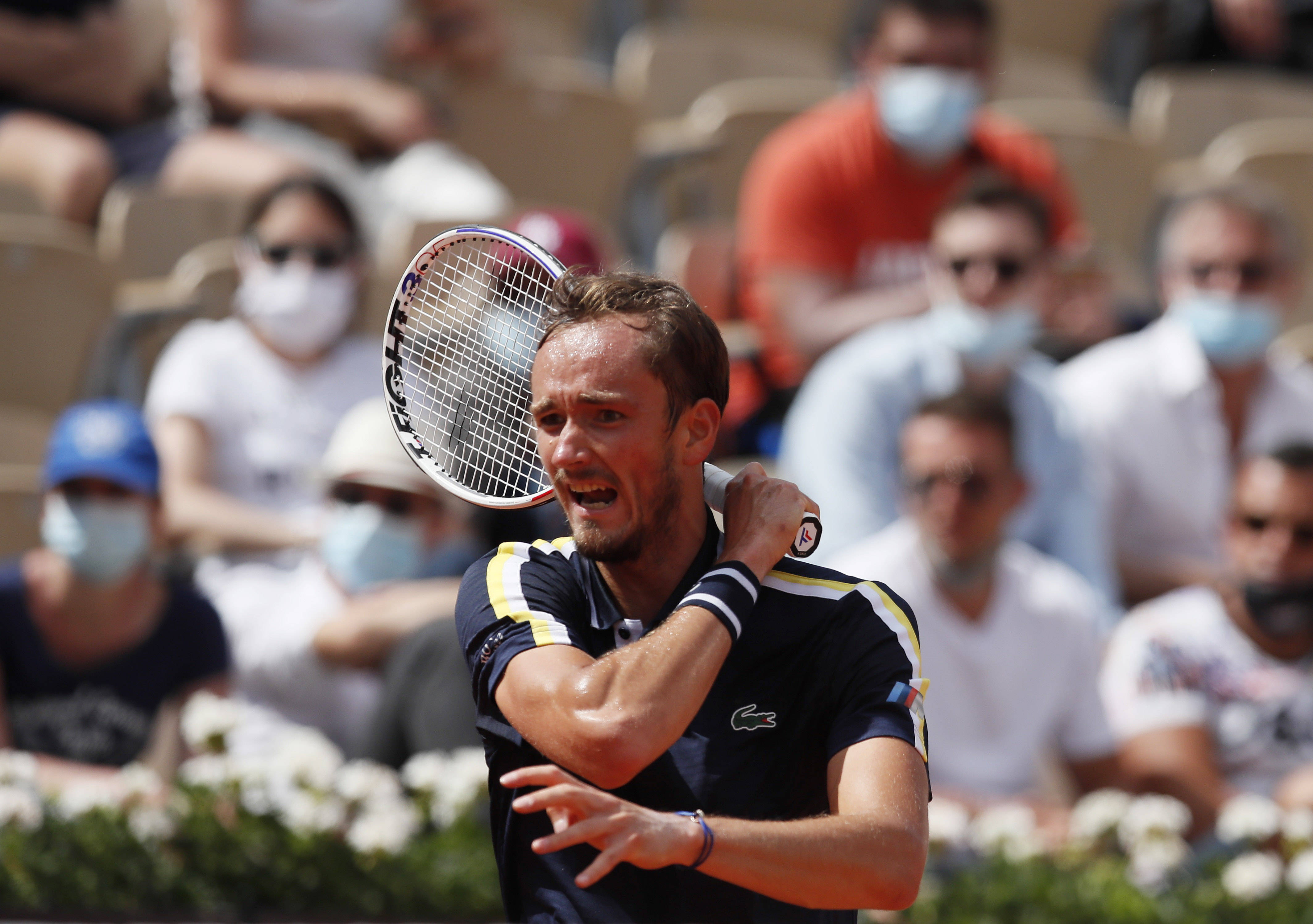 包含英国网球队血洗美国网球队,梅德韦杰夫统治全场的词条 包含英国网球队血洗美国网球队,梅德韦杰夫统治全场的词条