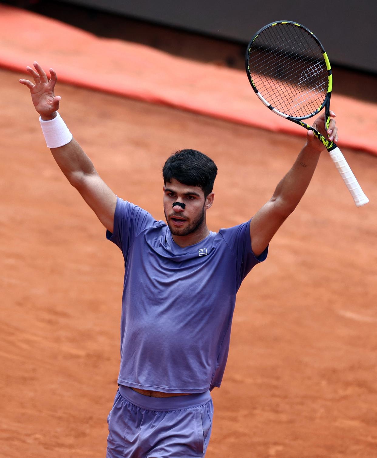 西班牙网球队绝地反击法国网球队,阿尔卡拉斯统治全场的简单介绍 西班牙网球队绝地反击法国网球队,阿尔卡拉斯统治全场的简单介绍