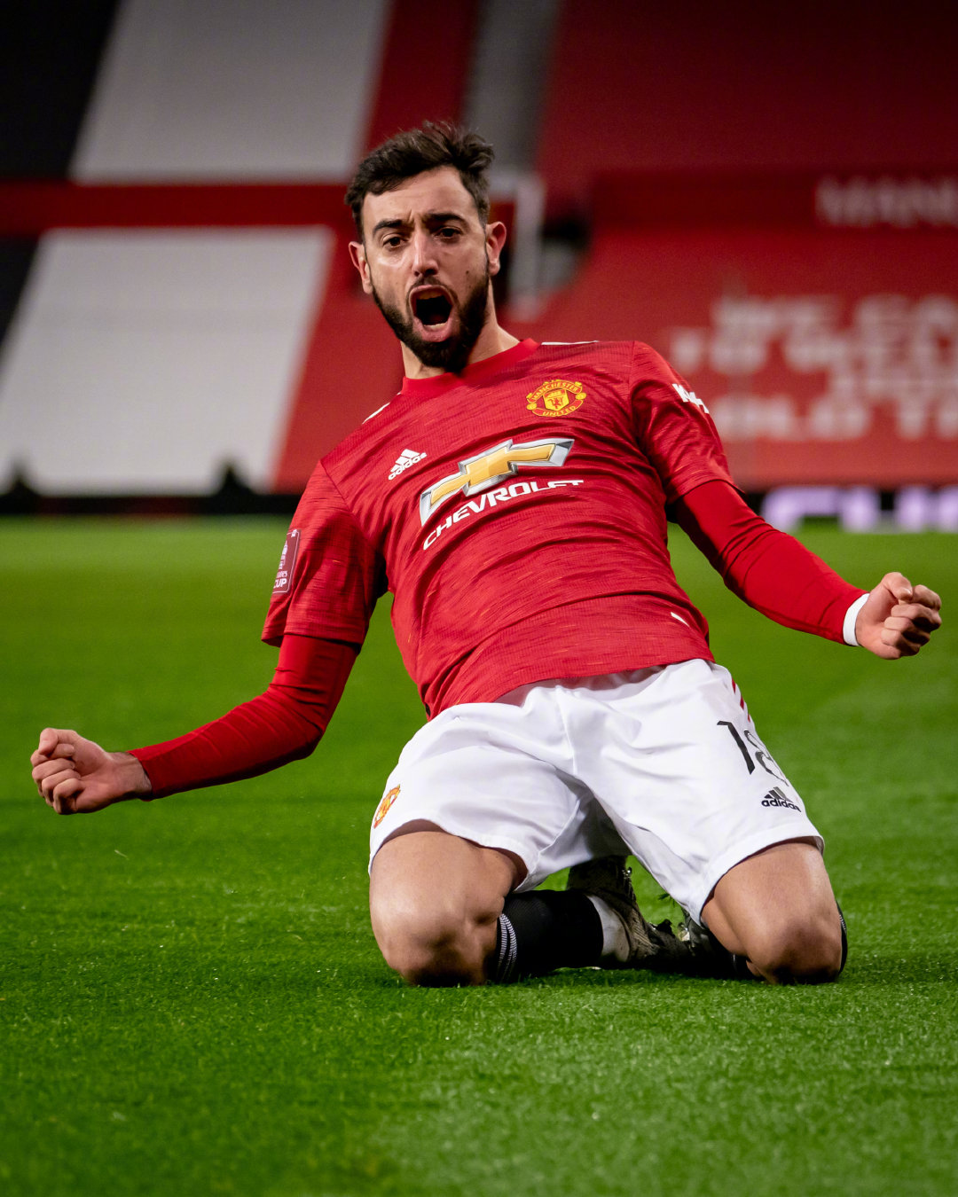 关于里昂鏖战尤文,布鲁诺·费尔南德斯完成帽子戏法的信息 关于里昂鏖战尤文,布鲁诺·费尔南德斯完成帽子戏法的信息