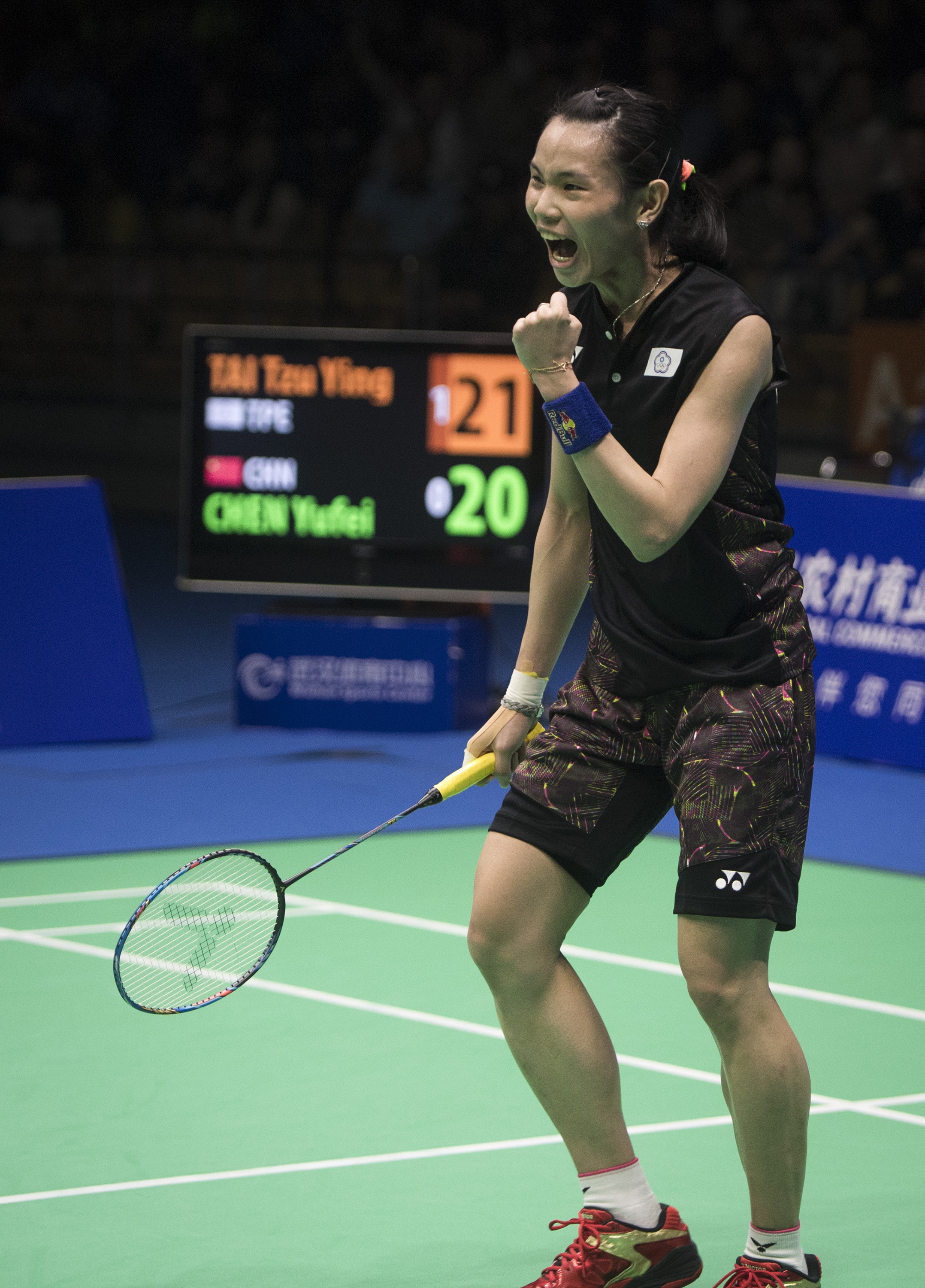 中国羽毛球队翻盘马来西亚羽毛球队，戴资颖惊艳世界