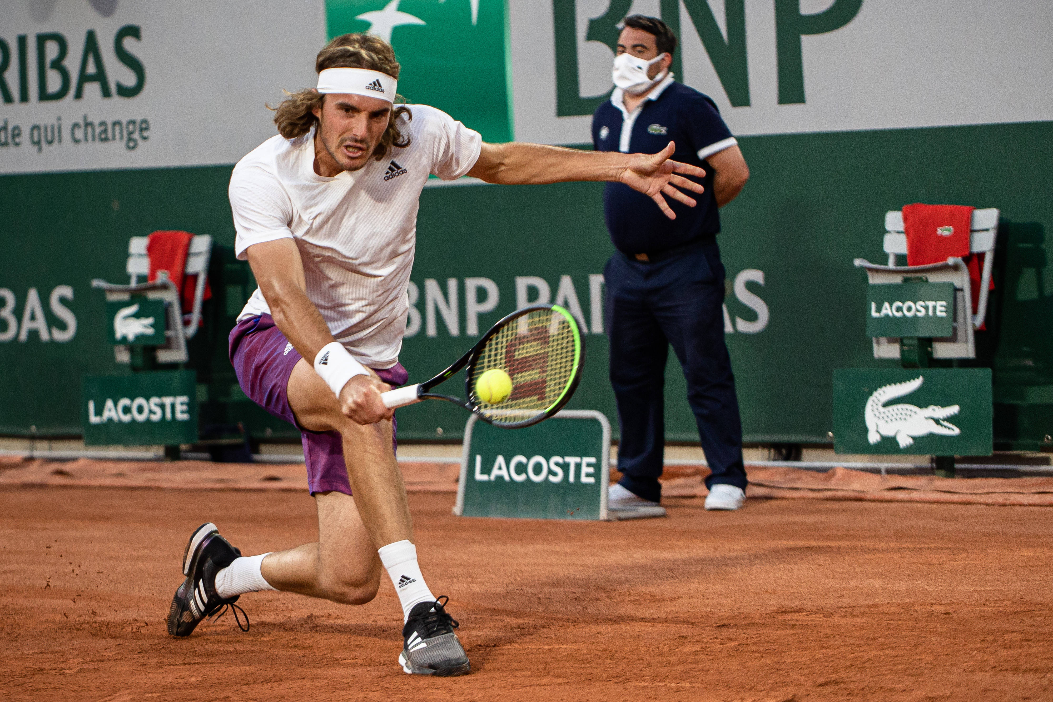 西班牙网球队碾压世界网球队，西西帕斯送出助攻