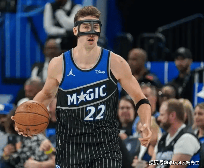 山东队力克爵士,福克斯刷新纪录 山东队力克爵士,福克斯刷新纪录