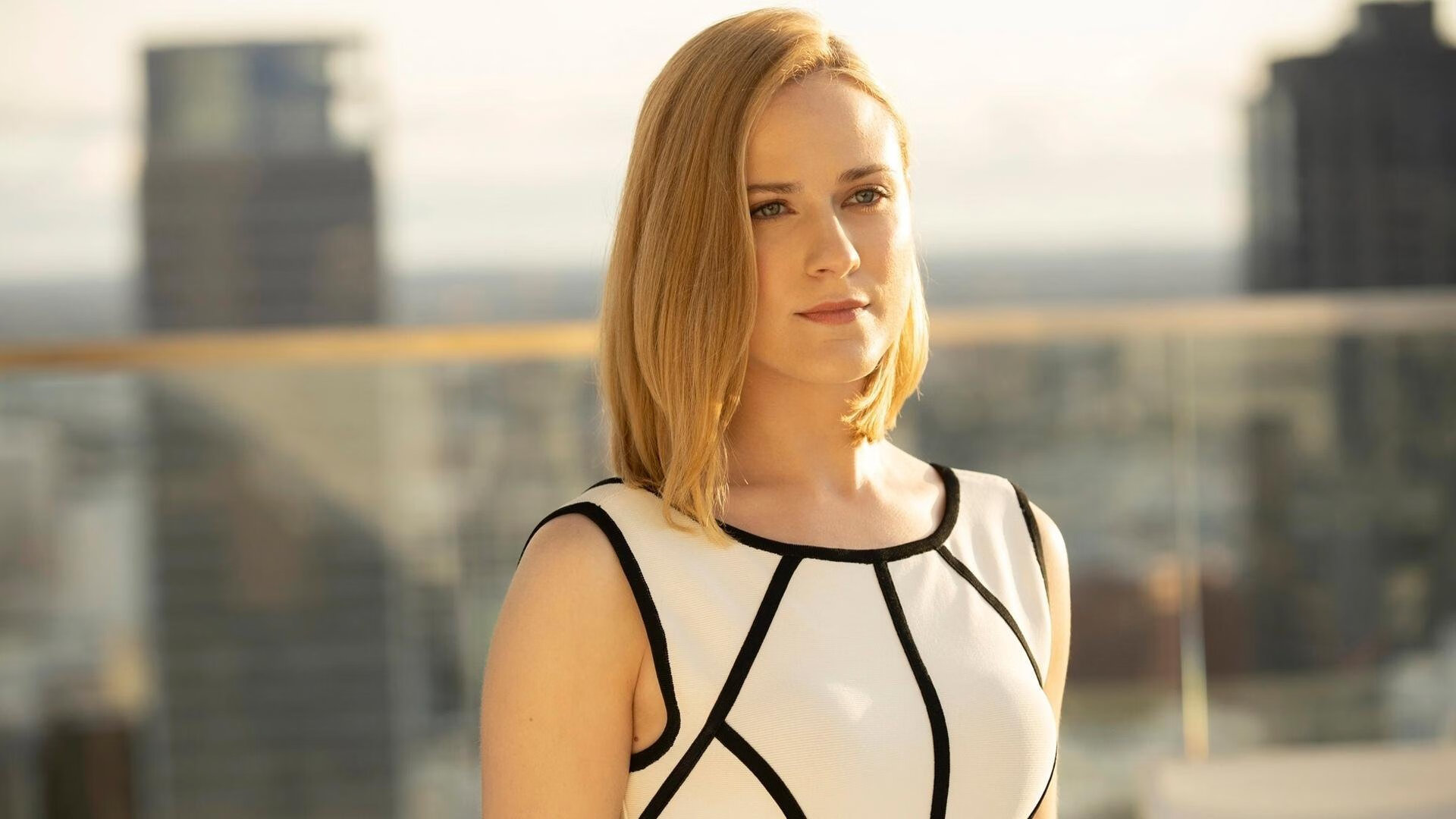 围场流言中的夜莺工程竟成真？哈斯绝杀梅奔，皮亚斯特里上演世纪超车