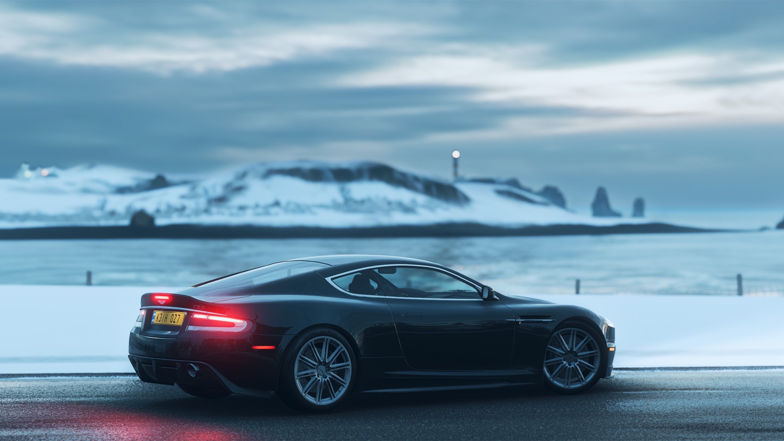 在神祇与凡人之间，霍勒迪生死夜数据爆炸的解构神话