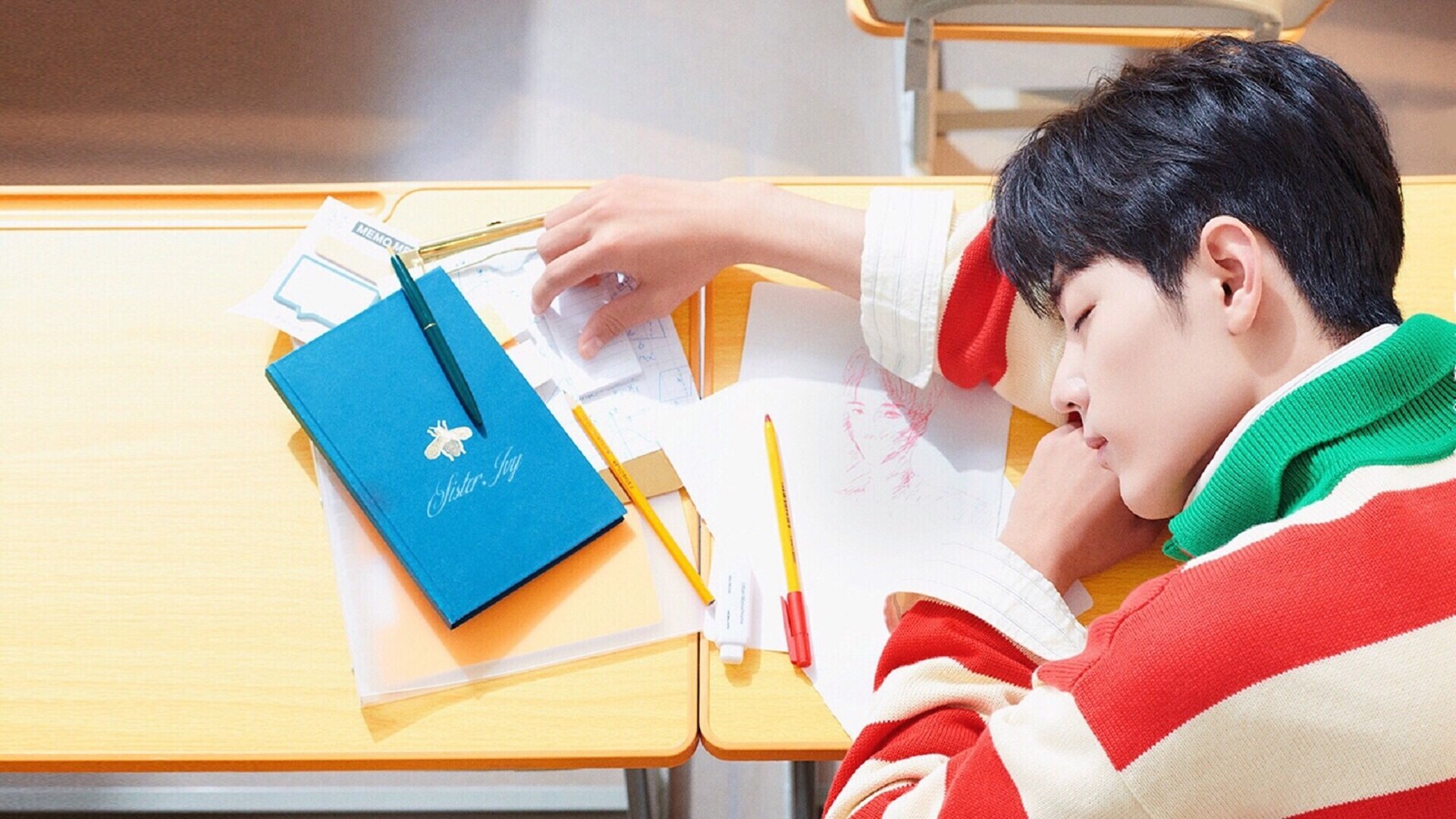 赛场双城记，当维斯塔潘在巴林蒙得维的亚式超车，乌拉圭足球如何为F1注入防守反击的灵魂