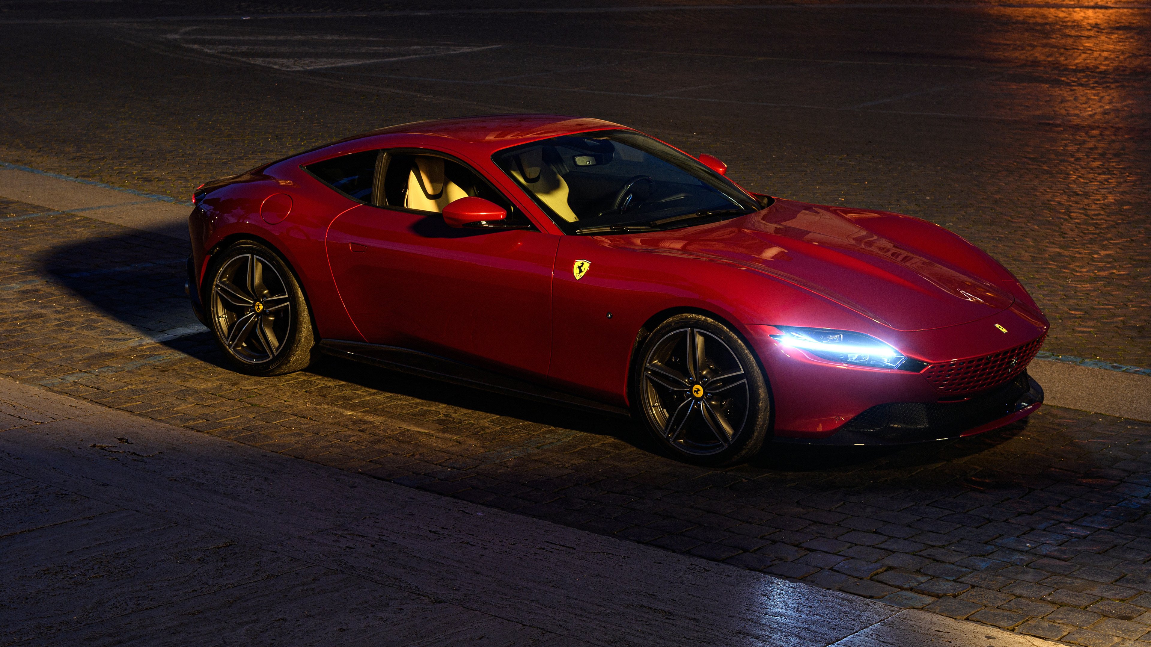 绝境之王！C罗两记重炮撕碎悬念，里昂决胜局力克曼联