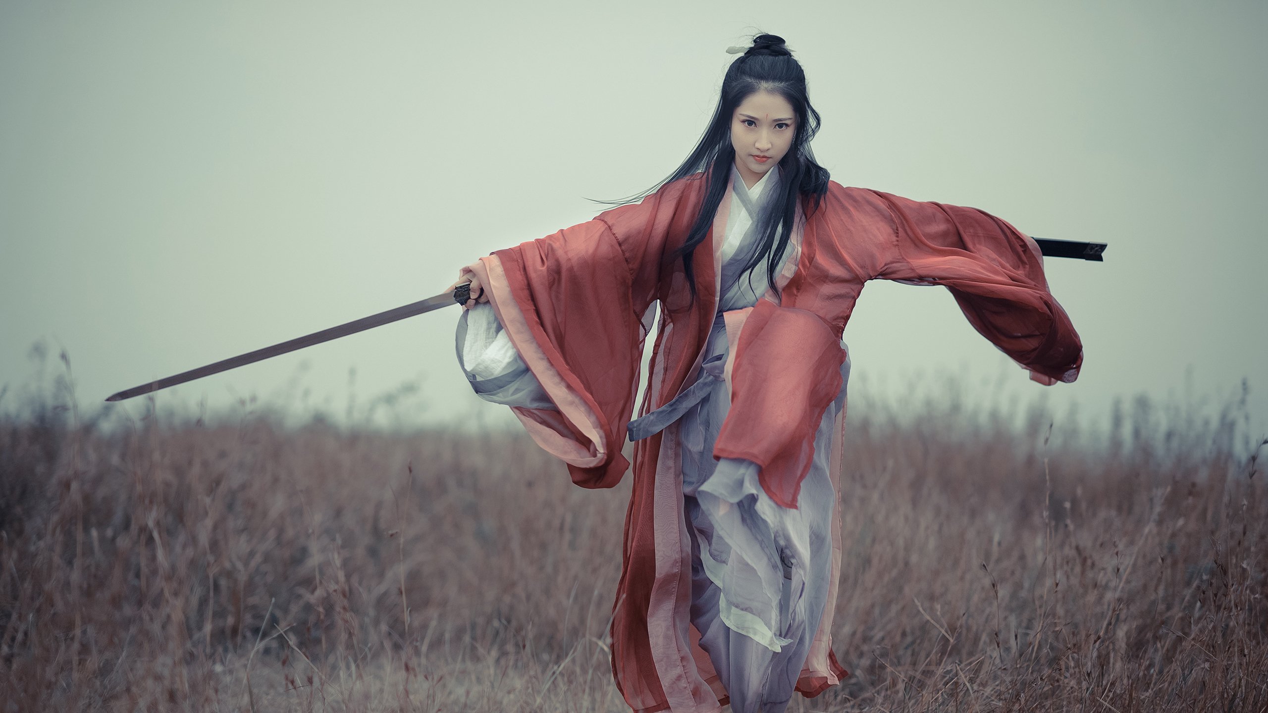 跨界巅峰战,佛罗伦萨对决瑞典,奥亚尔萨瓦尔赛后评分拉满引爆足坛