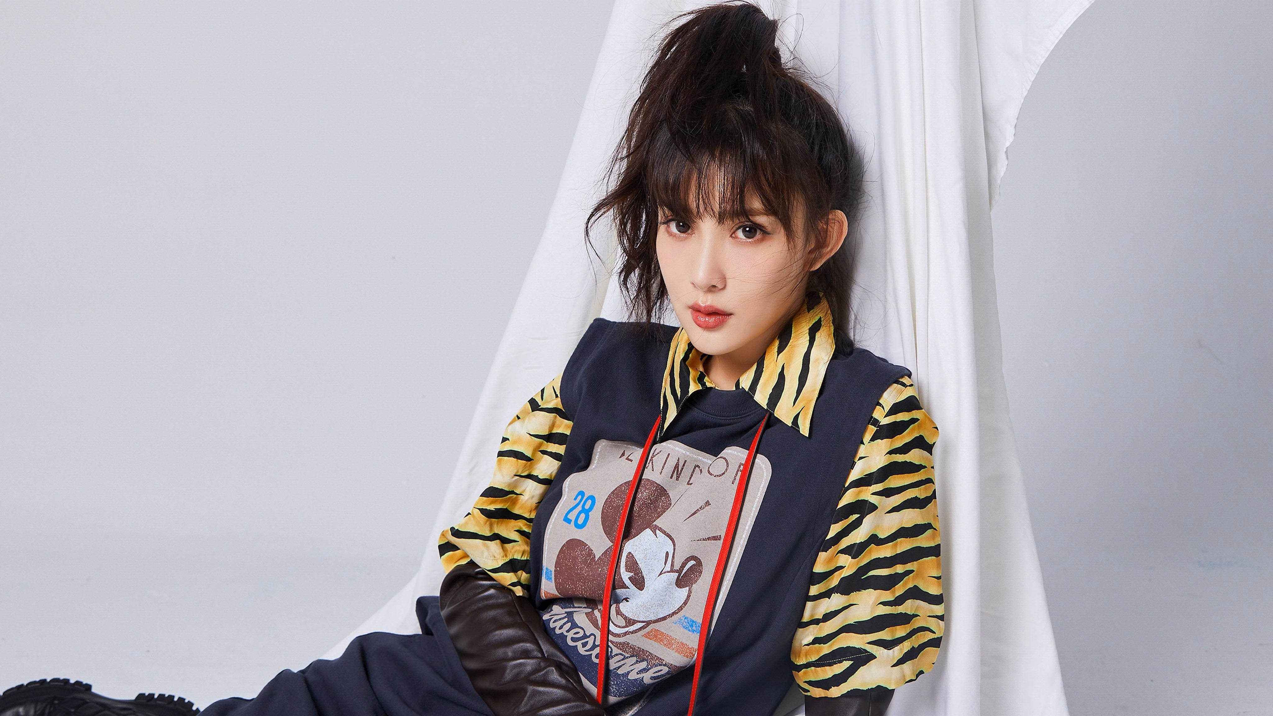 铁幕与银河，湖人铸就团队防守之墙，东契奇点亮个人天赋之巅