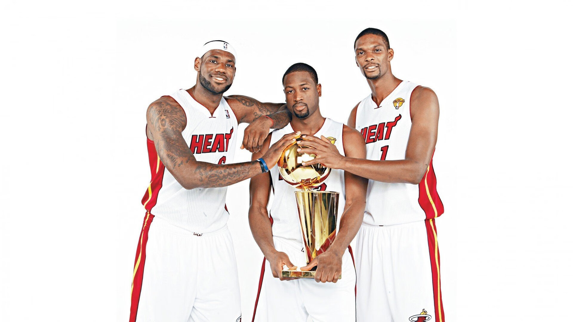 开云官网-封锁与破茧，当艺术之城困住雨林之魂，橙色闪电刺破天际